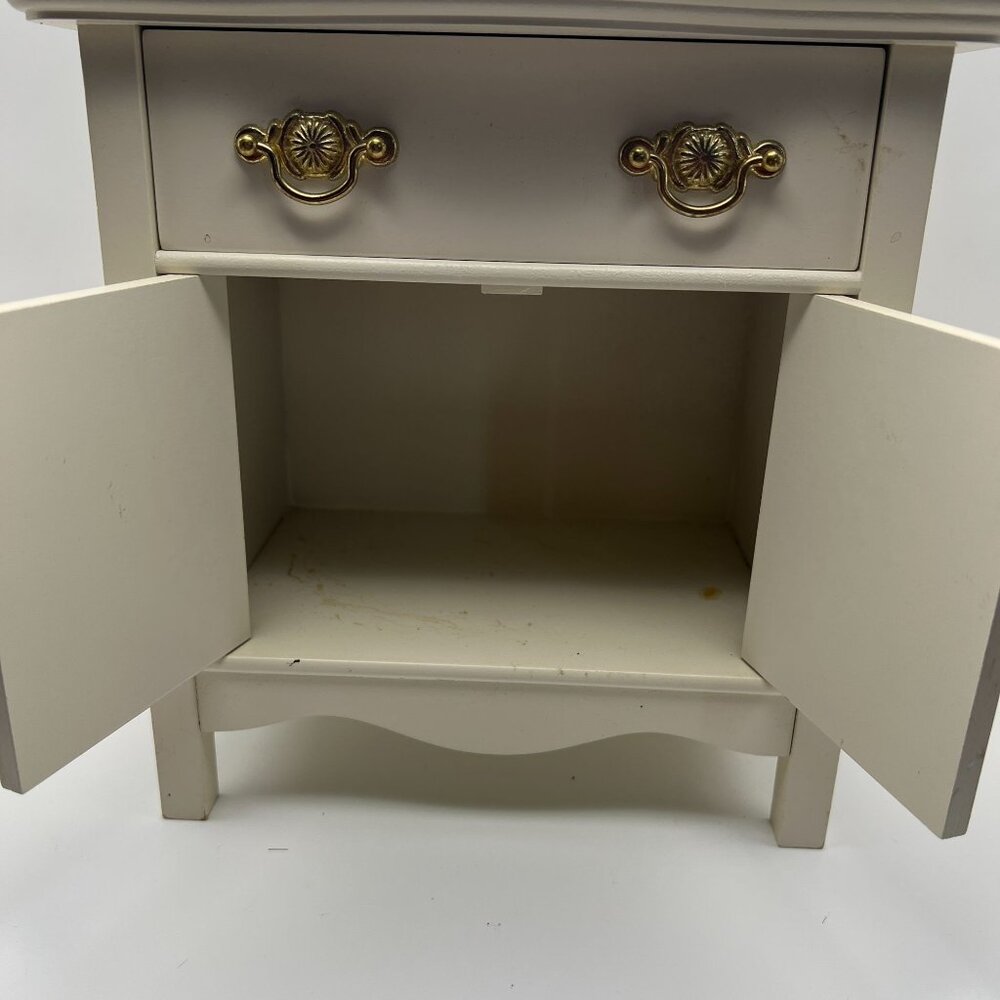 Pleasant Company American Girl Samantha Bedside Commode Nightstand Dresser Table - Picture 2 of 12